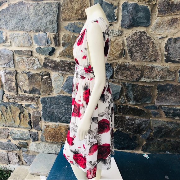 Lulu’s Queen of Hearts White Floral Print Dress - Picture 6 of 14